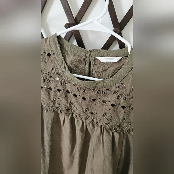 SOLD Lucky Brand Olive Green Eyelet Top - Picture 2 of 4